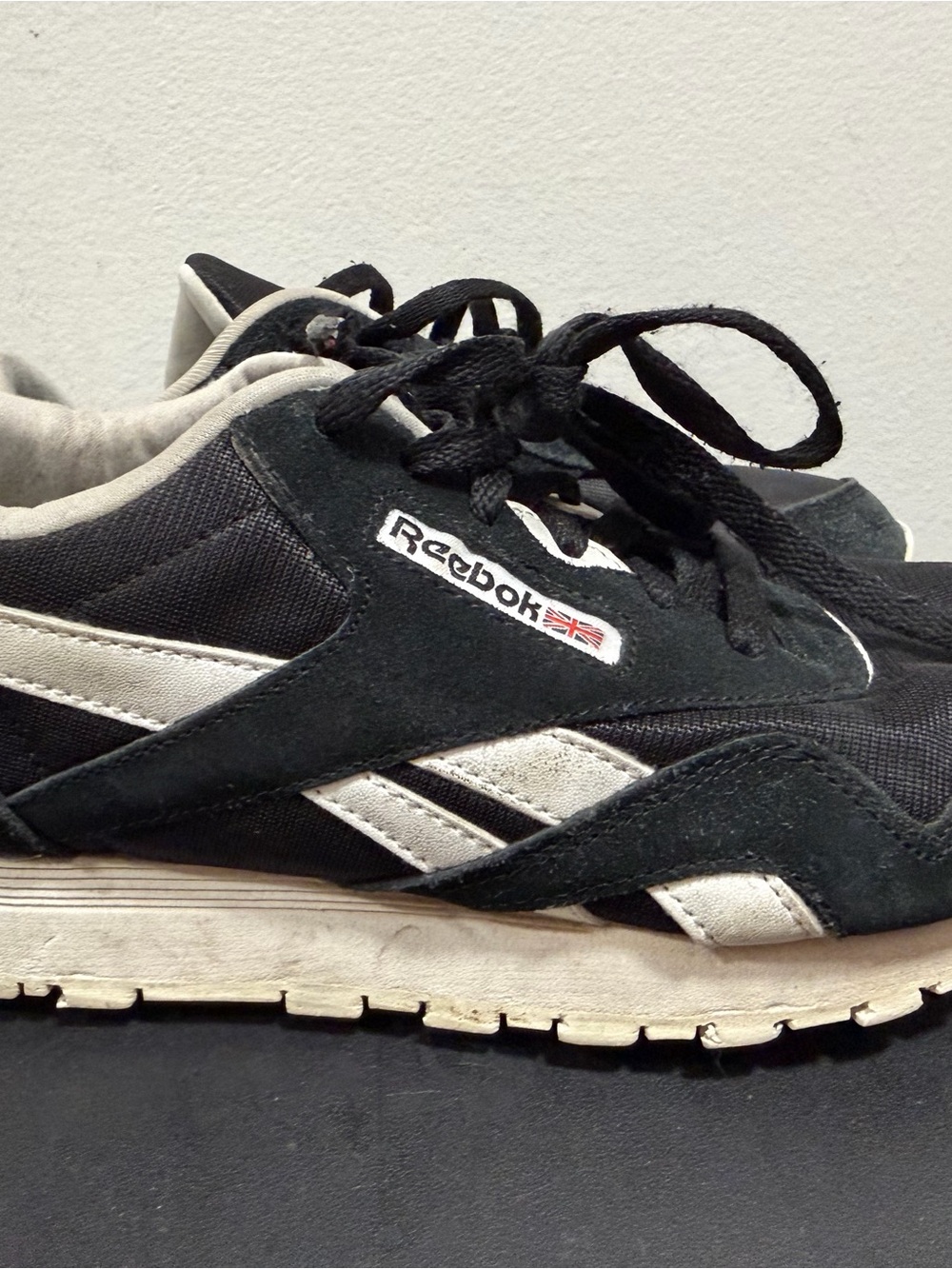 Reebok boys Black and White Low-Top Sneakers